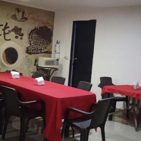 Hotel Recuerdos Del Estadio Medellín Esterno foto