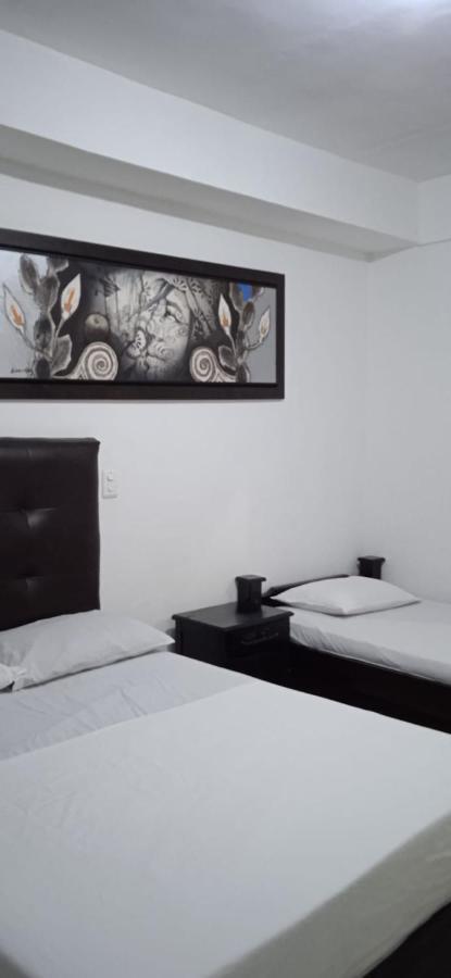 Hotel Recuerdos Del Estadio Medellín Esterno foto