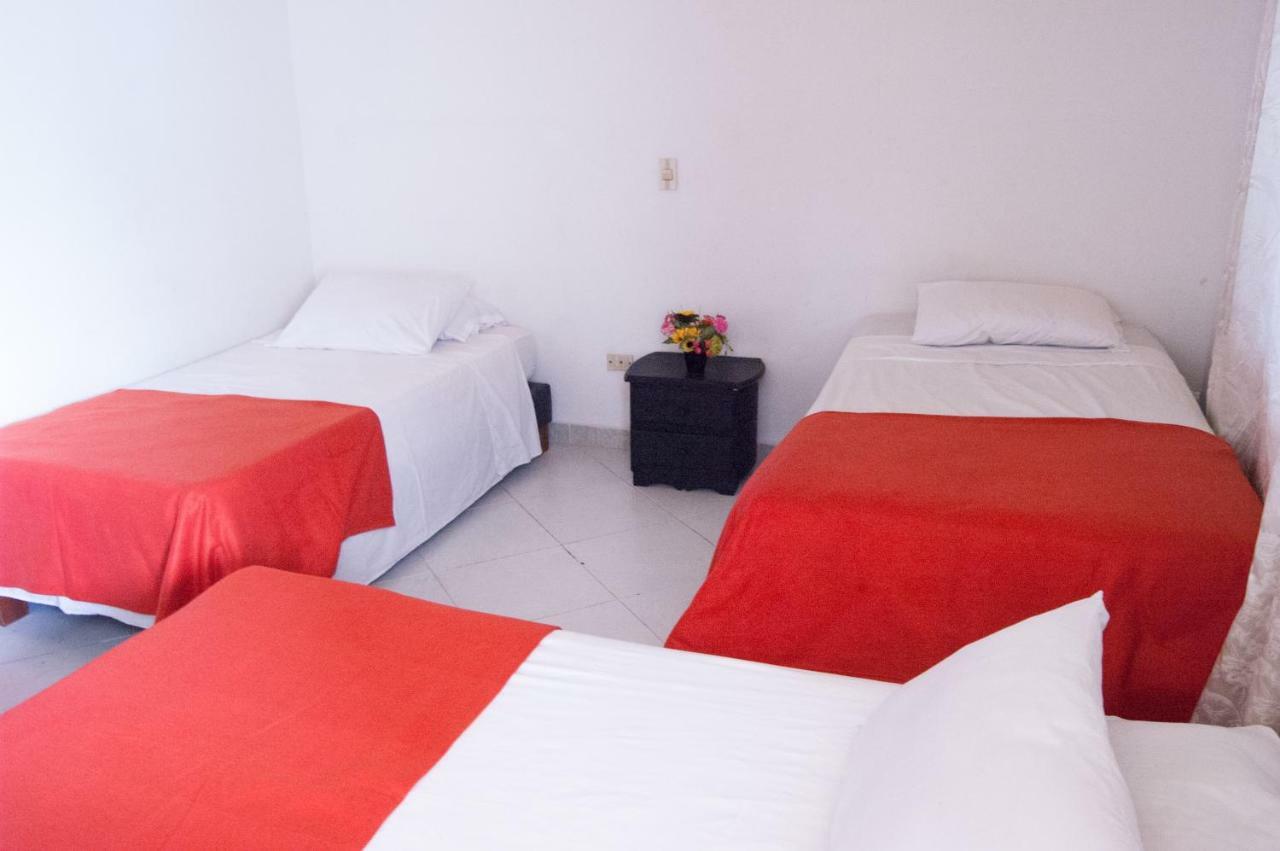 Hotel Recuerdos Del Estadio Medellín Esterno foto