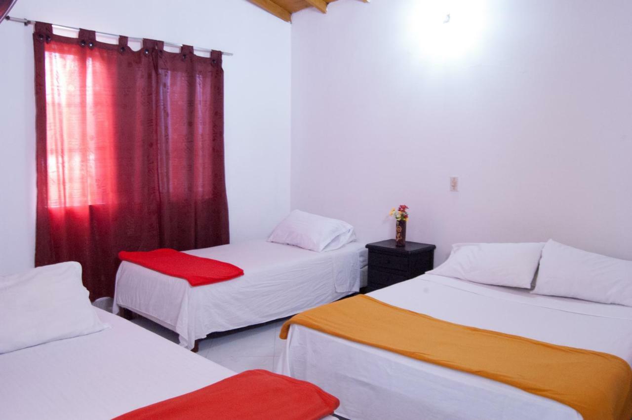 Hotel Recuerdos Del Estadio Medellín Esterno foto